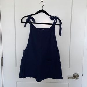 Navy blue Knot strap pocket front overall shorts